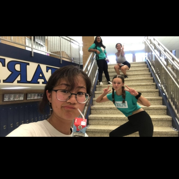 Meet your Posher, Keziah - Picture 2 of 6